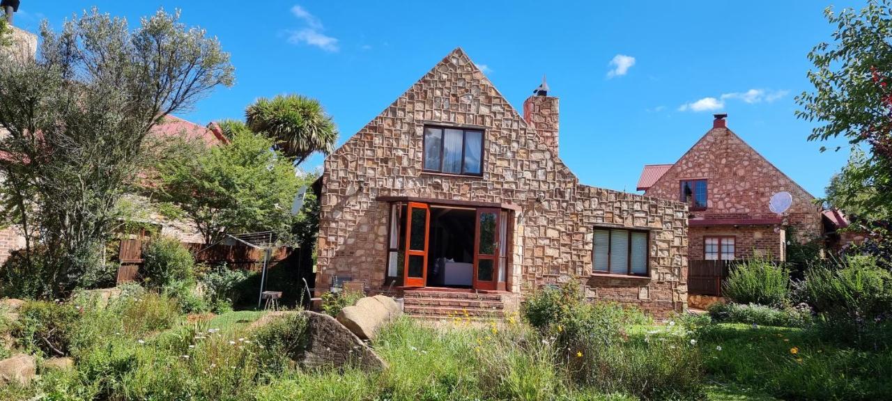 Dullvino Cottage No 15 At Critchley Dullstroom Exterior photo
