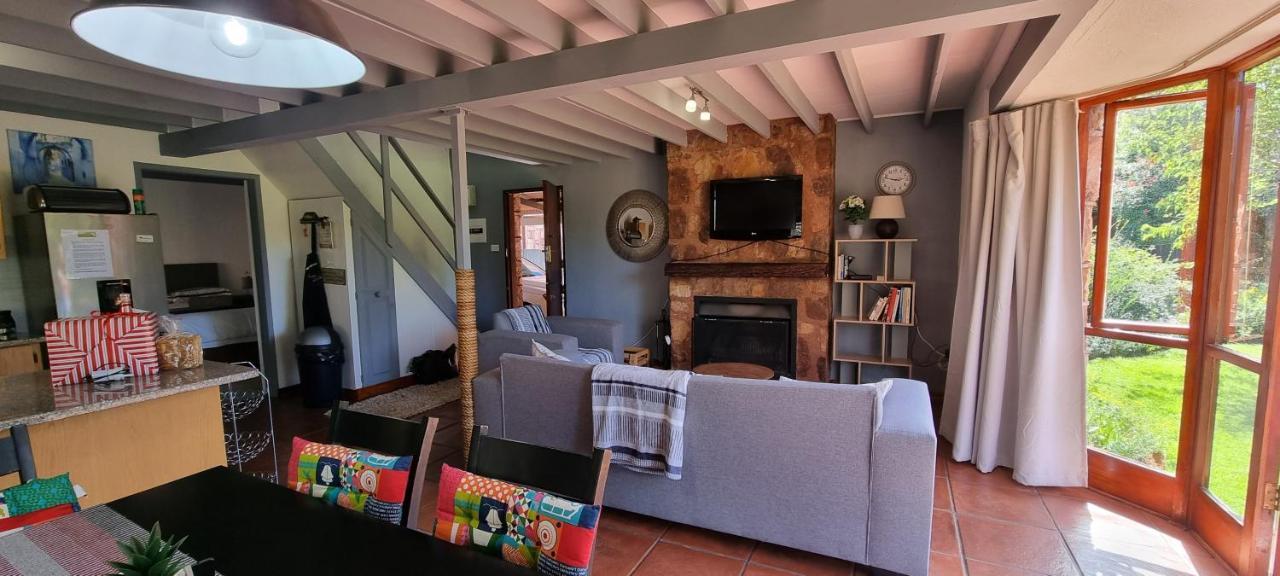 Dullvino Cottage No 15 At Critchley Dullstroom Exterior photo