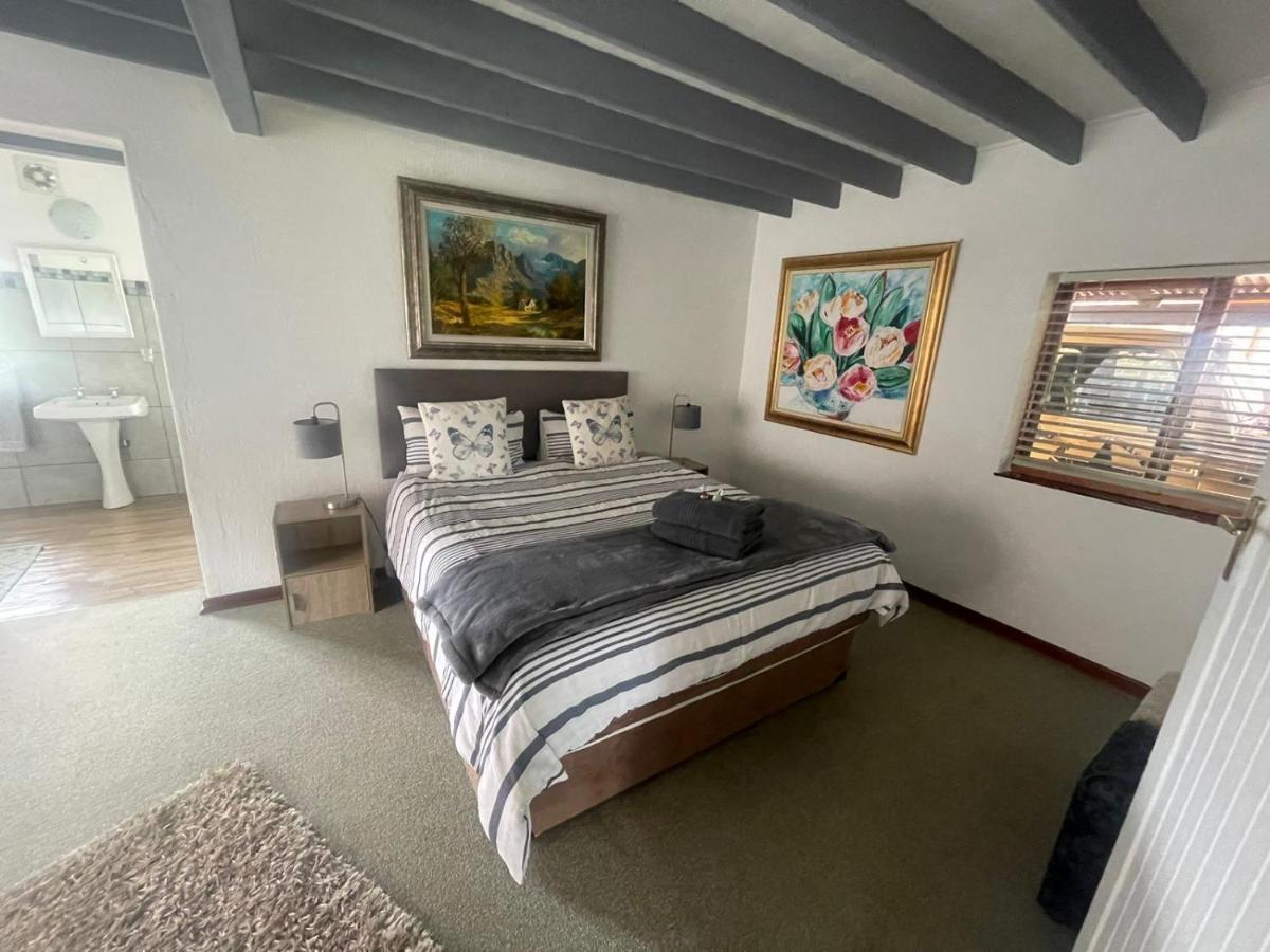 Dullvino Cottage No 15 At Critchley Dullstroom Exterior photo